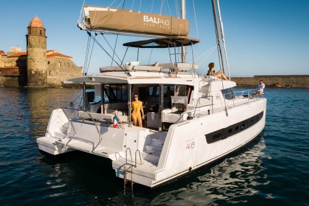 Bali 4.6 | Yacht Charter Bahamas | Travelboat