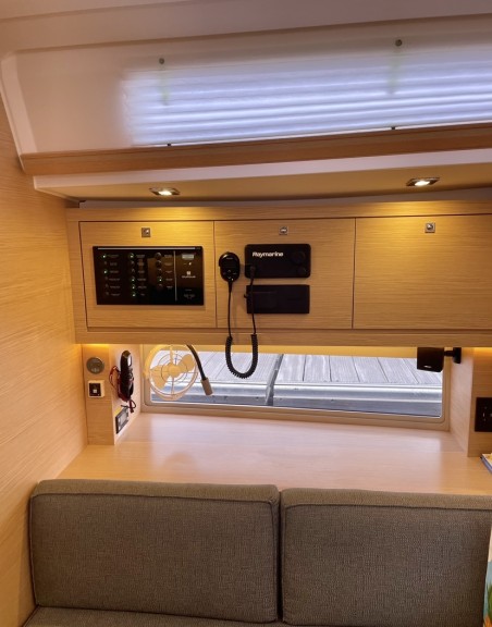 Dufour Yachts Dufour 470 - 3 cab. Knot Online