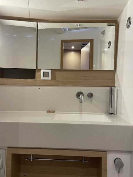 Dufour Yachts Dufour 470 - 3 cab. Knot Online