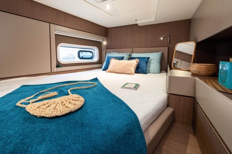 Bali 4.6 | Yacht Charter Bahamas | Travelboat
