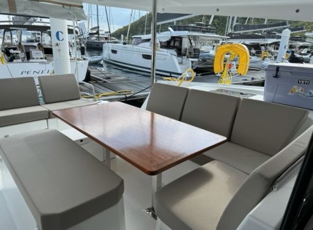 Fountaine Pajot Fountaine Pajot Astrea 42 Unsupervised