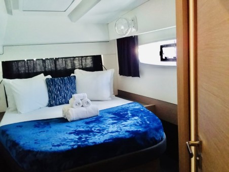 Fountaine Pajot Fountaine Pajot Astrea 42 Maestro Serene Blue