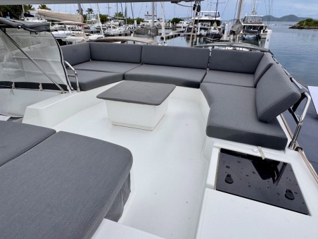 Fountaine Pajot Fountaine Pajot Aura 51 Carrie Lee