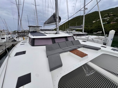 Fountaine Pajot Fountaine Pajot Aura 51 Carrie Lee