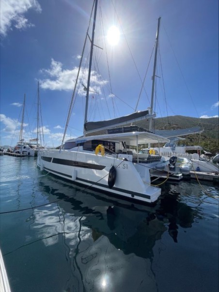 Fountaine Pajot Fountaine Pajot Aura 51 Carrie Lee