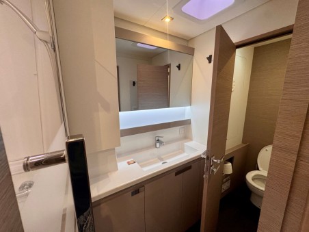 Fountaine Pajot Fountaine Pajot Aura 51 Carrie Lee