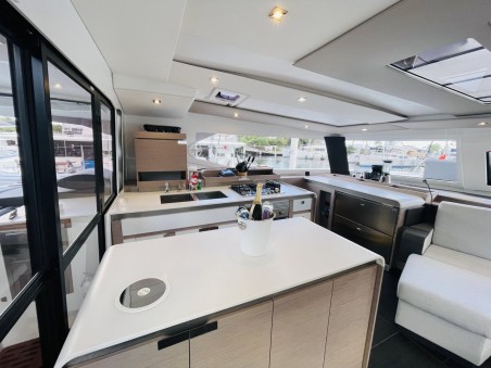 Fountaine Pajot Fountaine Pajot Aura 51 Hoylah