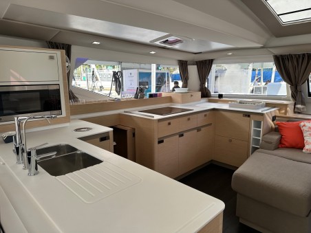 Fountaine Pajot Fountaine Pajot Elba 45 - 3 cab. Aboat Time