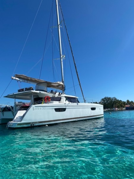 Fountaine Pajot Fountaine Pajot Saba 50 Quintet - 5 + 1 cab. Nowhere