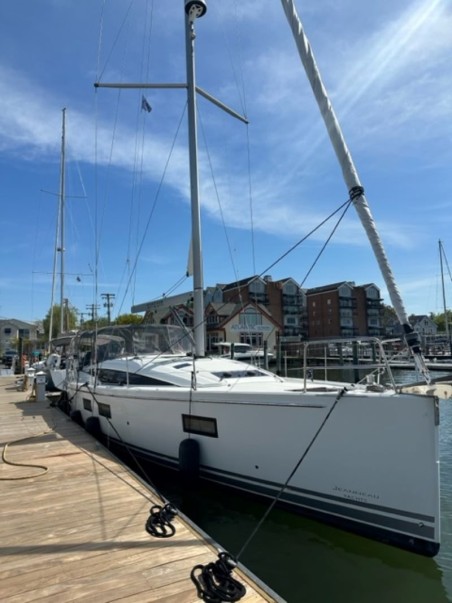 Jeanneau Jeanneau 51 Recovery Room