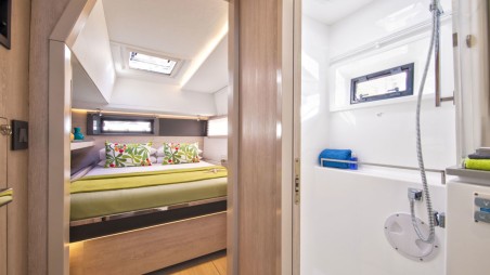 Leopard Catamarans / Robertson & Caine Leopard 45 Nice Aft Too