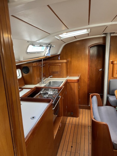 Beneteau Oceanis 411 Celebration | Yacht Charter Croatia | Travelboat