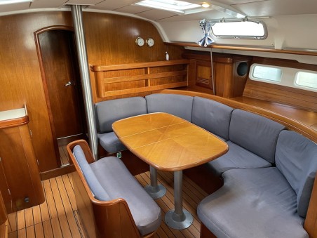 Beneteau Oceanis 411 Celebration | Yacht Charter Croatia | Travelboat