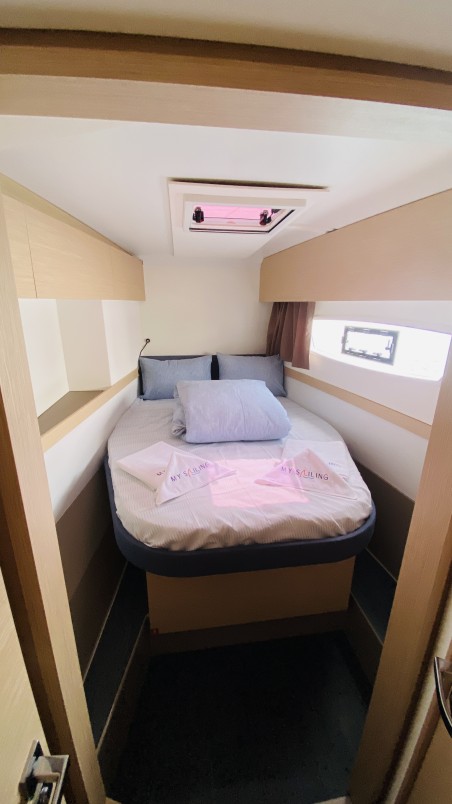 Fountaine Pajot Fountaine Pajot Astrea 42 - 4 + 1 cab. Sirius 1