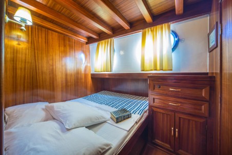 Aegean Yacht Alisa Alisa