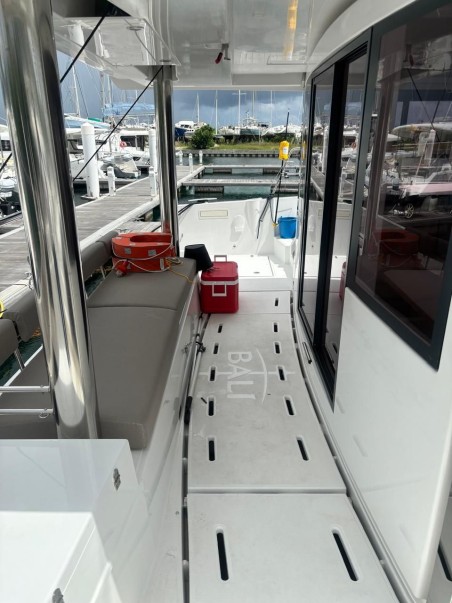 Catana Group Bali 4.8 - 5 cab. Tooth Ferry