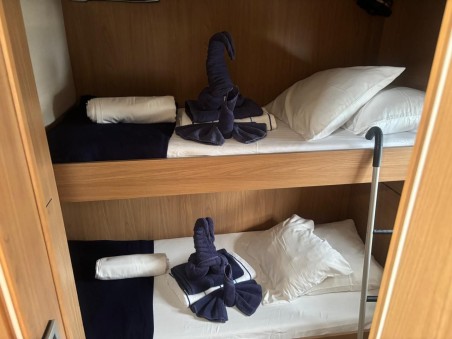 Catana Group Bali 4.8 - 5 cab. Tooth Ferry