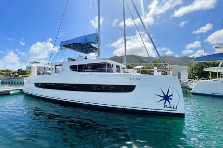 Catana Group Bali 4.8 - 6 + 1 cab. Bali Cat