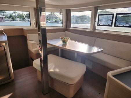 Lagoon-Bénéteau Lagoon 42 - 4 + 2 cab. Karukera