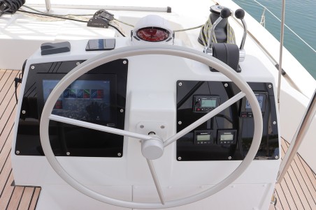 Catana Group Bali 4.8 - 6 + 1 cab. On A Whim