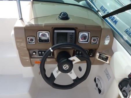 Chaparral Chaparral 225 SSi Cuddy Triple X