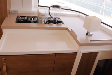 Catana Group Bali 4.8 - 6 + 1 cab. On A Whim