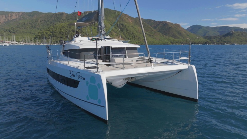 Catana Group Bali 4.2 - 4 + 1 cab. Ediba Pisces
