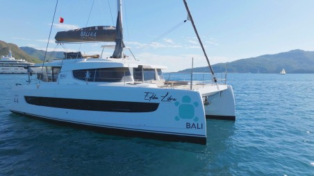Catana Group Bali 4.4 - 4 + 1 cab. Ediba Libra