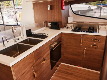 Catana Group Bali 4.6 - 4 + 1 cab. Ediba Scorpio