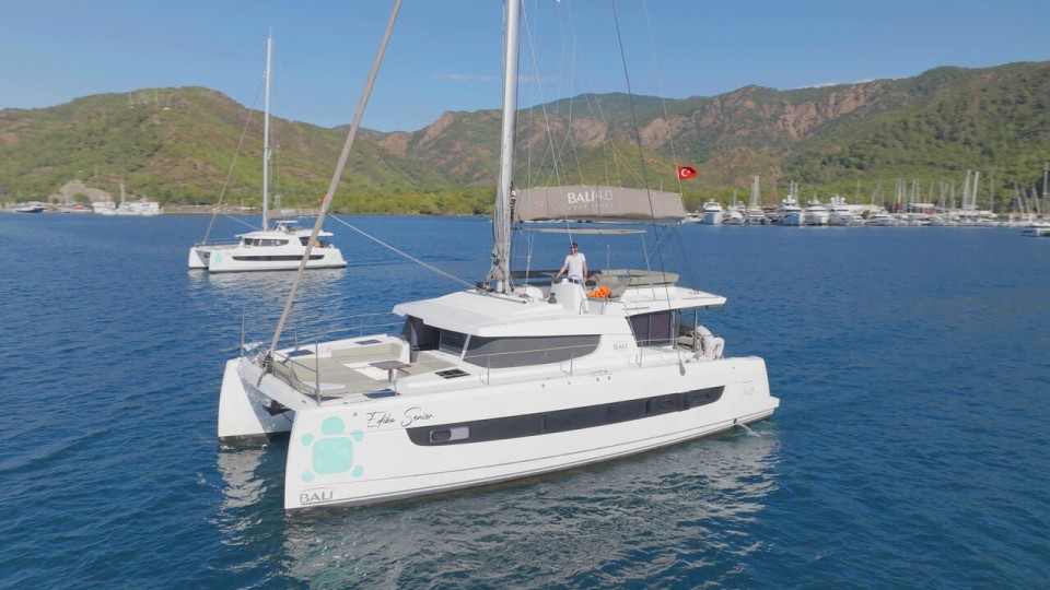 Catana Group Bali 4.6 - 4 + 1 cab. Ediba Senior