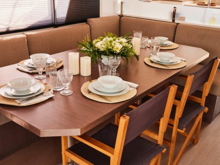 Catana Group Bali 4.6 - 4 + 1 cab. Ediba Senior