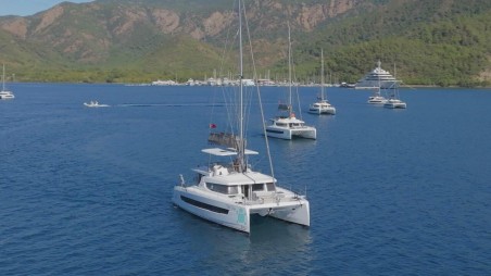 Catana Group Bali 4.8 - 5 + 1 cab Ediba Virgo