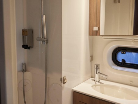 Catana Group Bali 4.8 - 5 + 1 cab Ediba Virgo