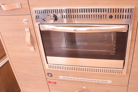 Catana Group Bali 4.8 - 6 + 1 cab. On A Whim