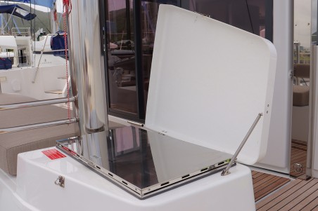 Catana Group Bali 4.8 - 6 + 1 cab. On A Whim