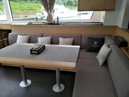 Lagoon-Bénéteau Lagoon 52 F - 5 + 2 cab. Blue Moon