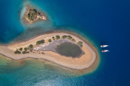 Bavaria Yachtbau Bavaria Cruiser 41 - 3 cab. Tangram