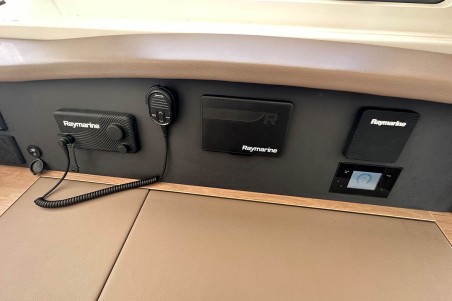 Bali 4.8 | Yacht Charter Seychelles | Travelboat