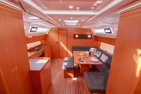 Bavaria Yachtbau Bavaria Cruiser 46 - 4 cab. Jenga