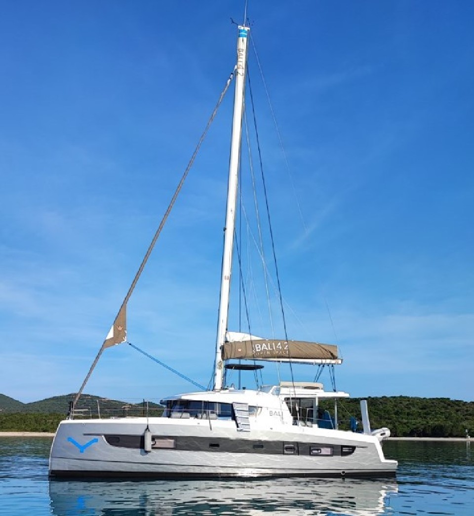 Catana Group Bali 4.2 - 4 + 1 cab. Ziphius
