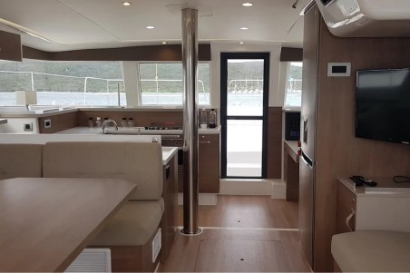 Catana Group Bali 4.2 - 4 + 1 cab. Ziphius