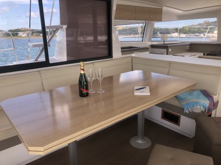 Catana Group Bali 4.3 - 4 + 2 cab. Hogwarts