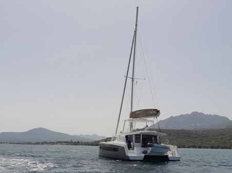 Catana Group Bali 4.8 - 6 + 1 cab. Physeter
