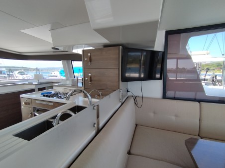 Catana Group Bali 4.8 - 6 + 1 cab. Physeter