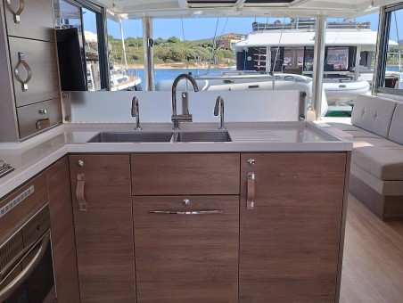 Catana Group Bali 4.8 - 6 + 1 cab. Steno