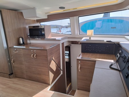 Catana Group Bali 4.8 - 6 + 1 cab. Steno