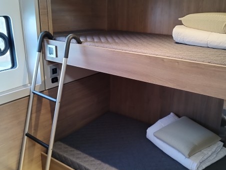 Catana Group Bali 4.8 - 6 + 1 cab. Steno