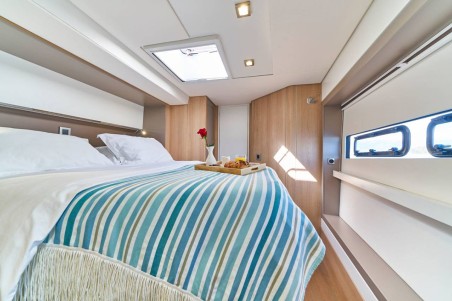 Catana Group Bali 5.4 - 5 + 2 cab REMOte Parking