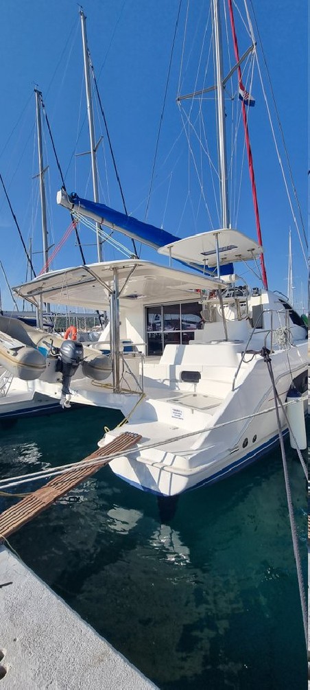 Leopard Catamarans / Robertson & Caine Leopard 44 - 4 + 2 cab. What Else