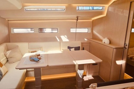 Jeanneau Jeanneau 55 - 3 + 1 cab. Marina